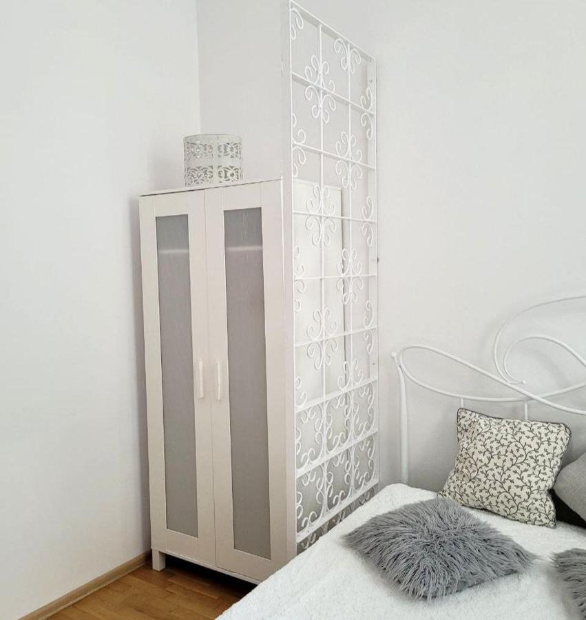 Przytulne Apartamenty W Centrum Warszawy Lok 2 Varşova Dış mekan fotoğraf